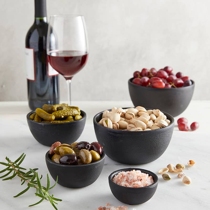 Round Bowl - Cast Iron - Medium