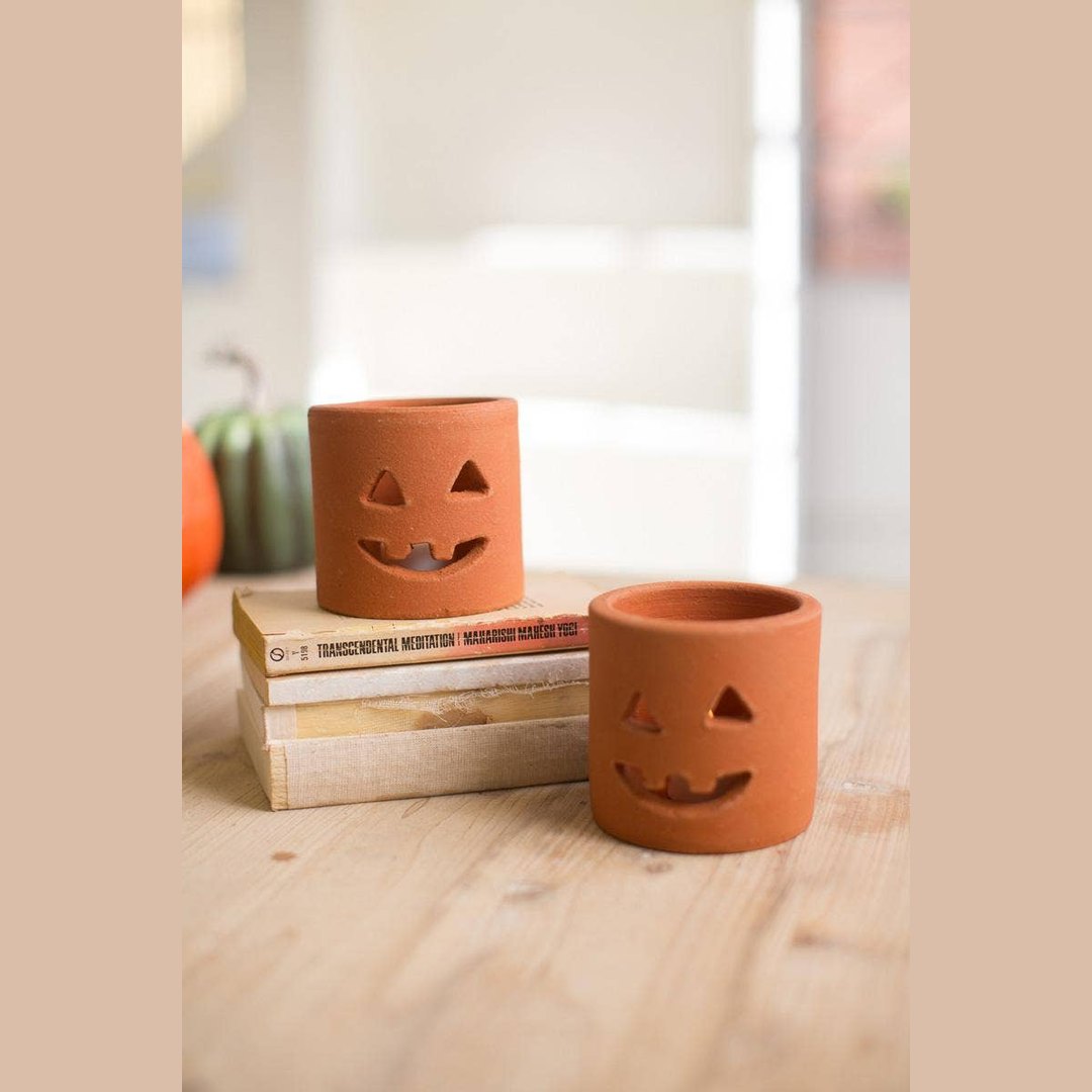 SHORT TERRACOTTA JACK-O-LANTERN