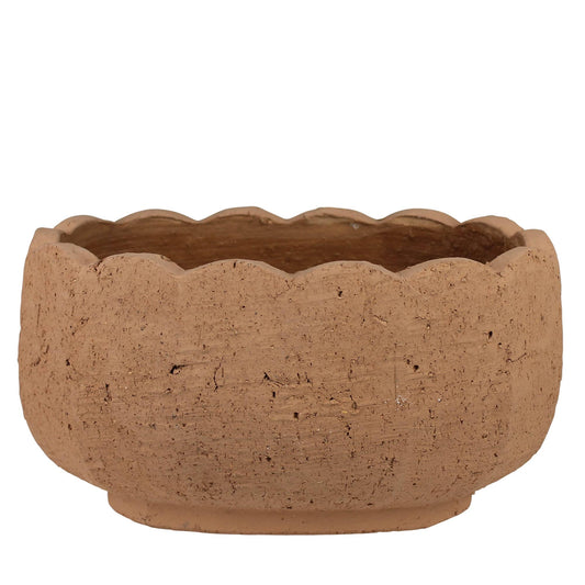 Sophia Scalloped Planter, Terra Cotta Cement